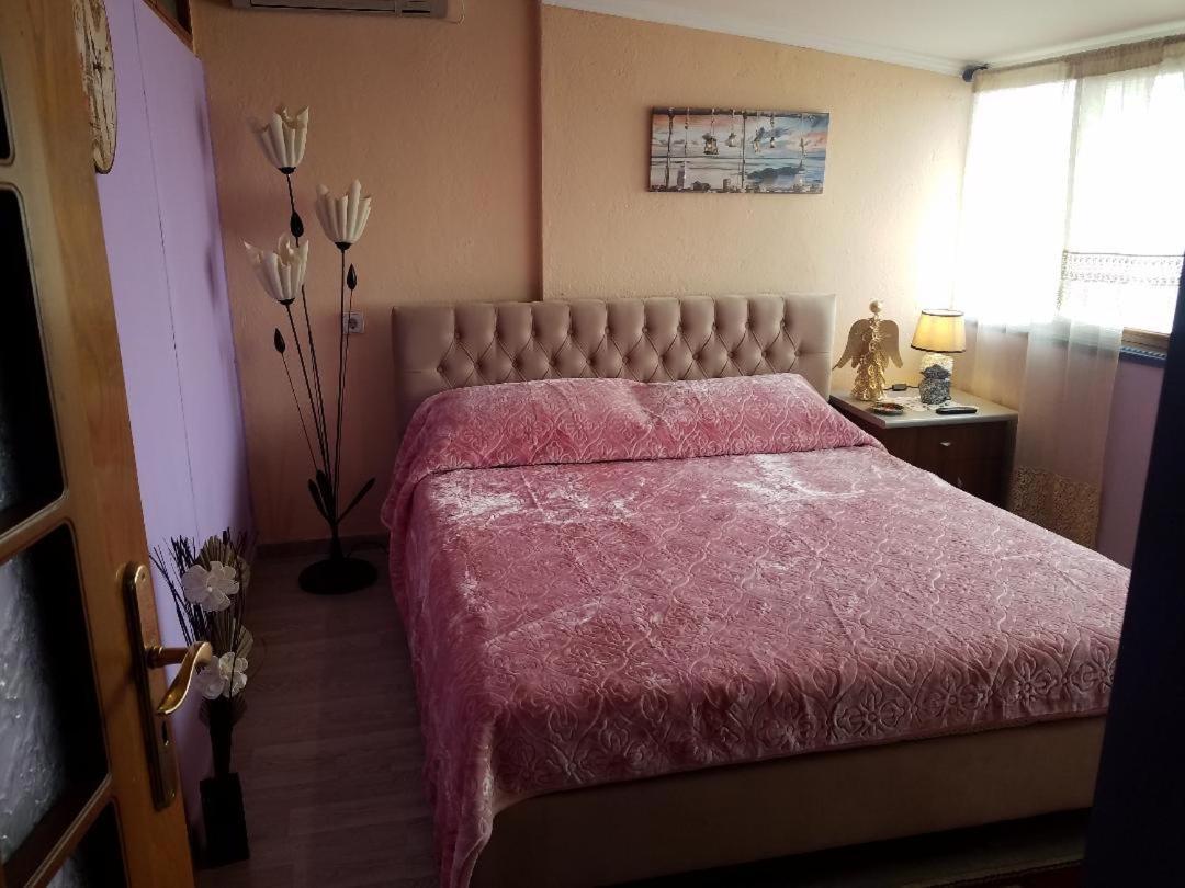 Inn Korca, Center City Apartament Zewnętrze zdjęcie